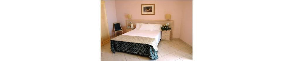 Wave Hotel Acireale Dış mekan fotoğraf