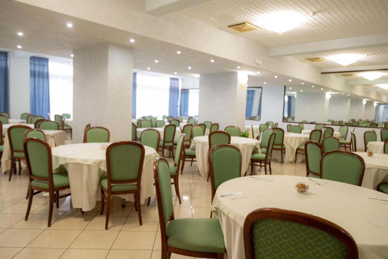 Wave Hotel Acireale Dış mekan fotoğraf