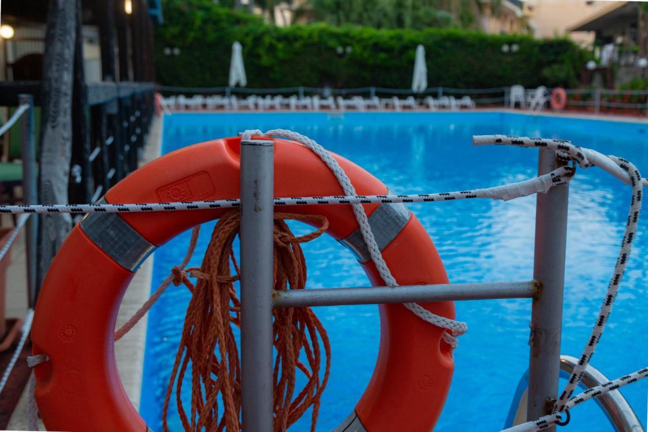 Wave Hotel Acireale Dış mekan fotoğraf