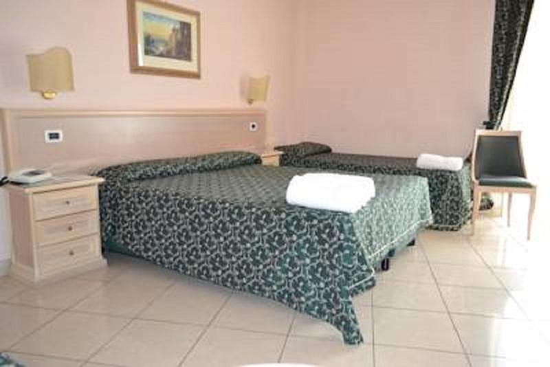 Wave Hotel Acireale Dış mekan fotoğraf