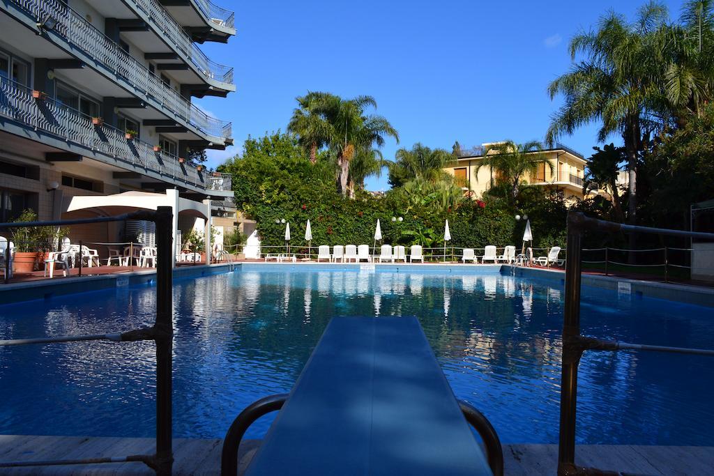 Wave Hotel Acireale Dış mekan fotoğraf